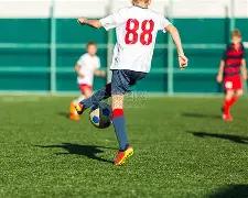 莱万对阵拉,斯帕尔马斯,四射仅中一,开云代理官网,开云代理,开云体育,开云全站,开云合作